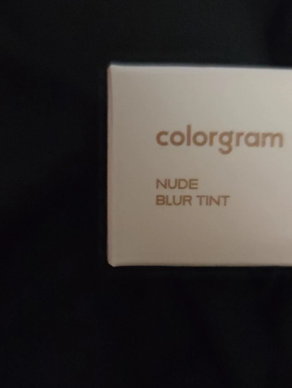 colorgram nude blur